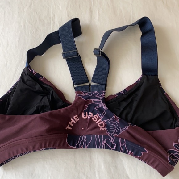 The Upside Work out top Small - Picture 2 of 3